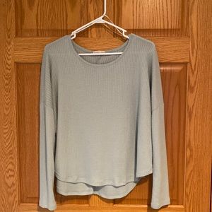 Paper Crane woman’s mint green light thermal top blouse MEDIUM long sleeve EUC